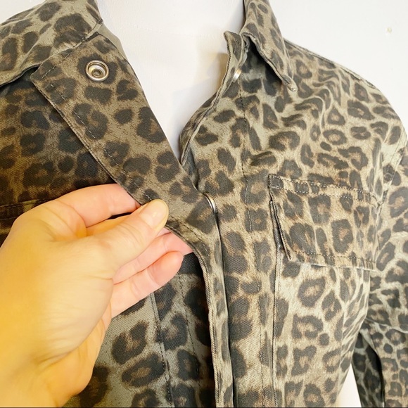 Good American | Sage Leopard Animal Print Safari Utility Cargo Chore Jacket - Picture 8 of 14